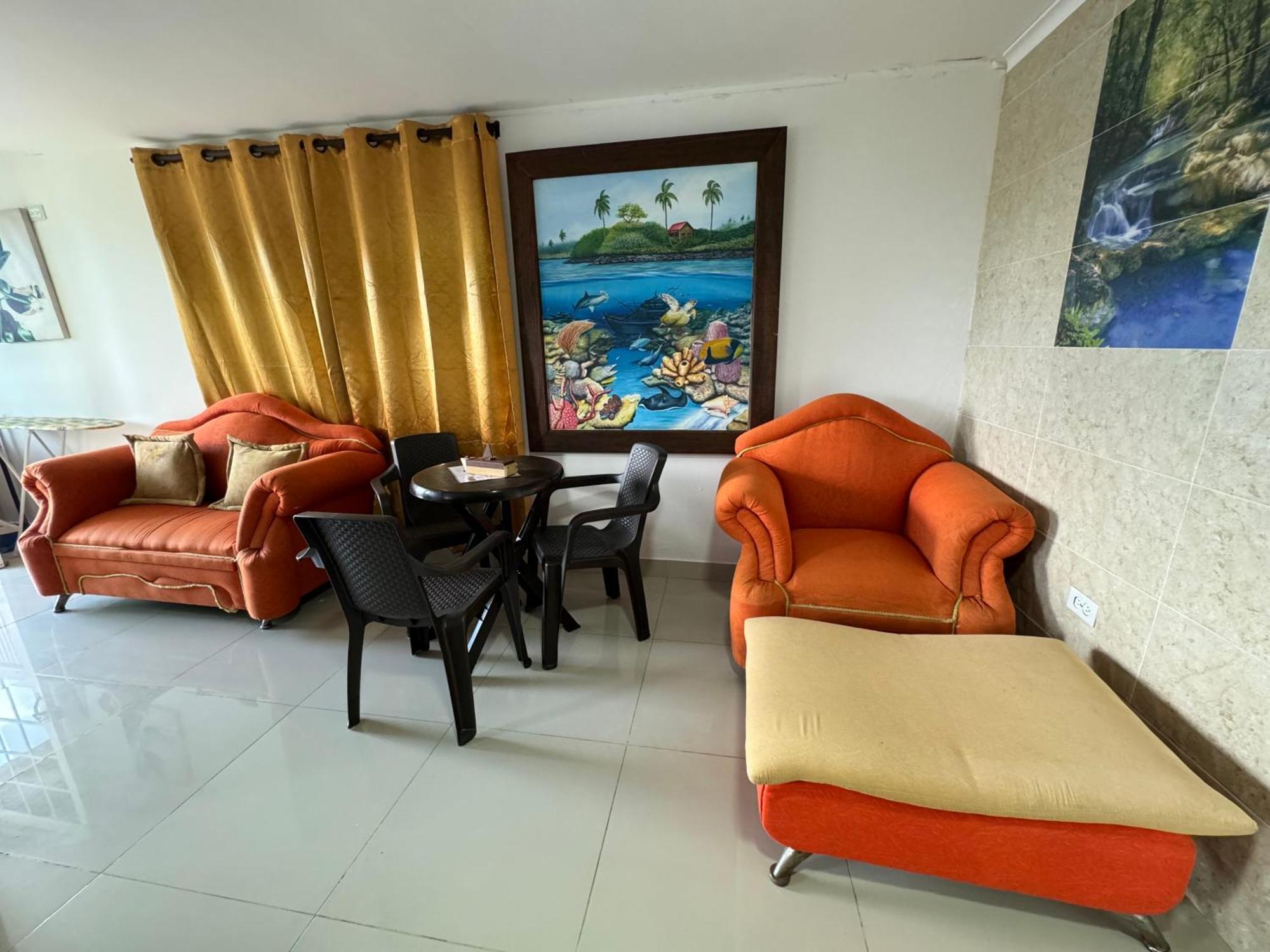 Sea Life Apartamentos En Via Principal Centro Y San Luis San Andrés Exterior foto