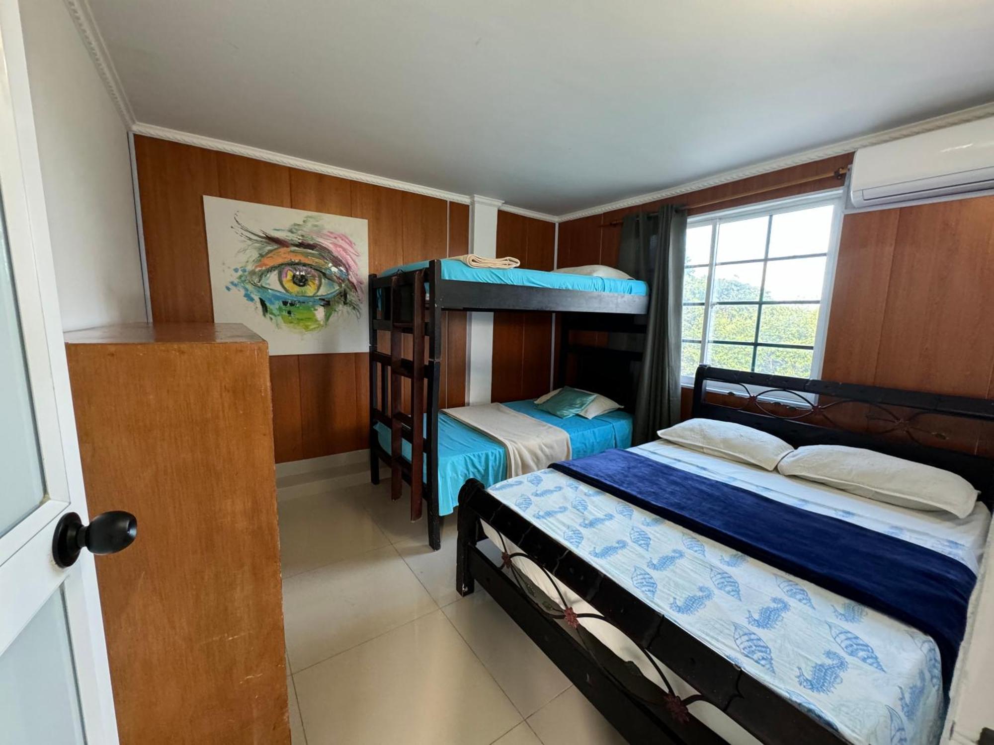 Sea Life Apartamentos En Via Principal Centro Y San Luis San Andrés Exterior foto